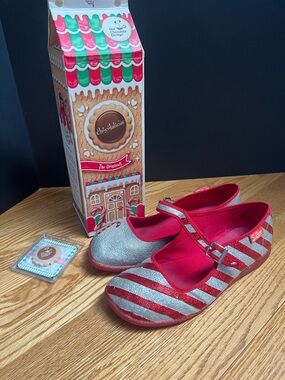 Hot Chocolate Designs holiday Mary Jane  sandals w box. Vegan materials, stylish